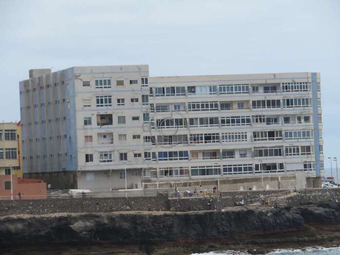 Imagen del edificio de Las Salinetas en La Garita/TA.